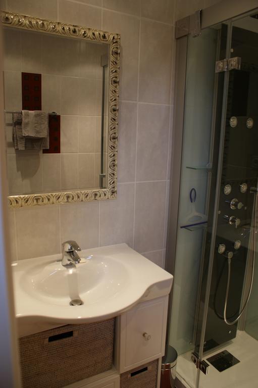 Gites Les Bains Riquewihr Oda fotoğraf